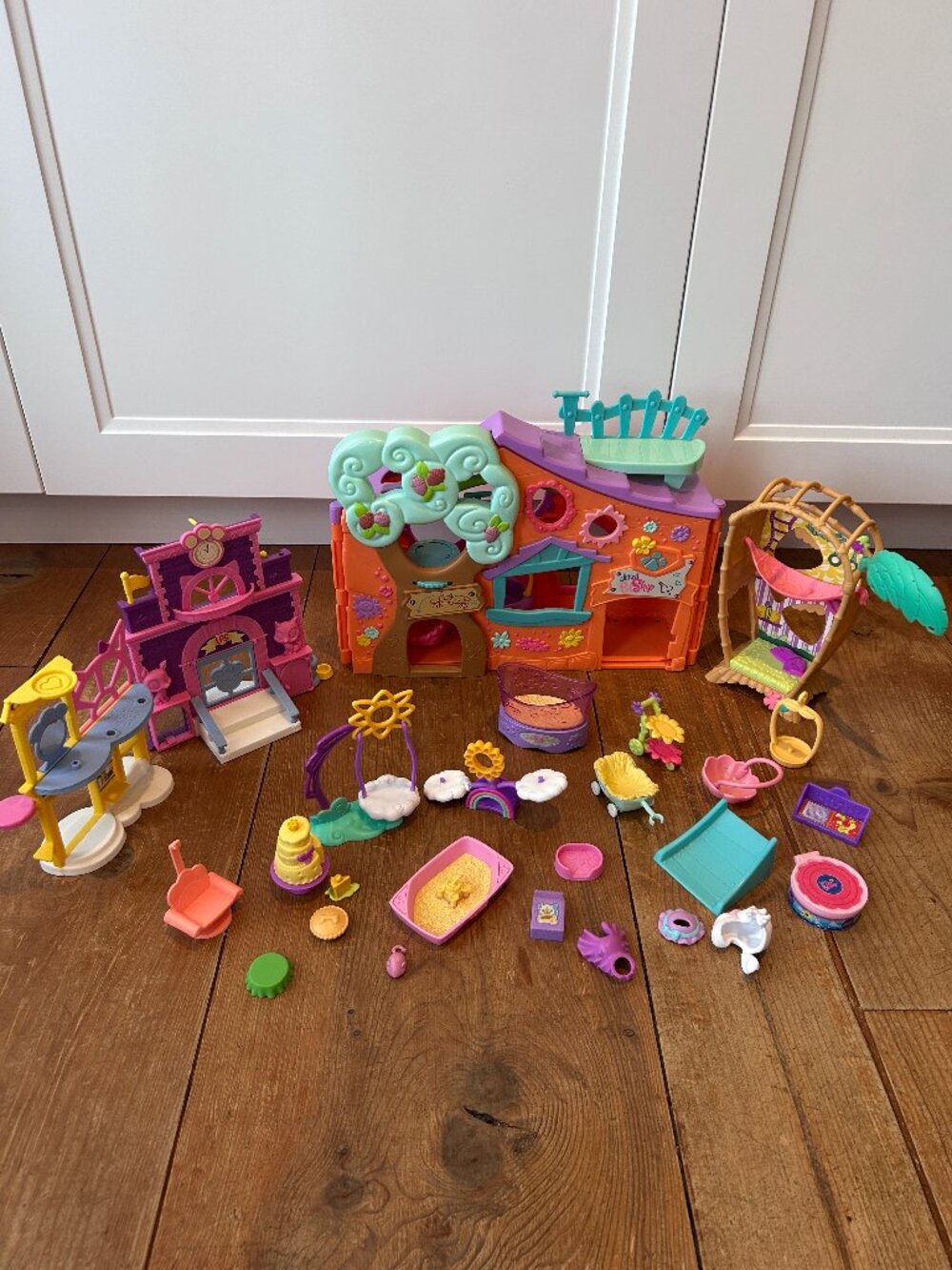 Littlest Pet Shop lot, house, furniture, bamboo bungalow, Rainbow sky park, etc